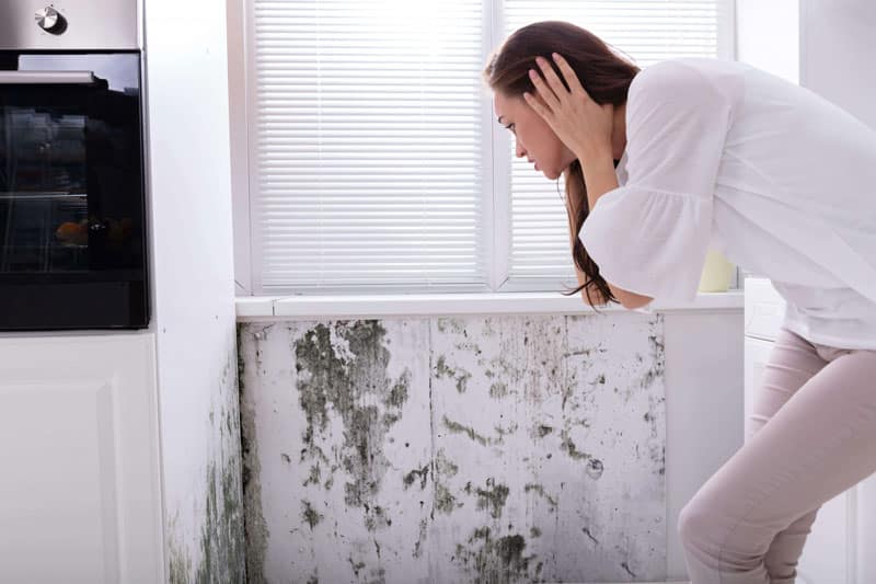 women hearing strange noises from the hvac